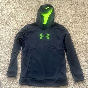 Under Armour Storm Men's M Hoodie. One small snag (see 3rd pic) price reflected